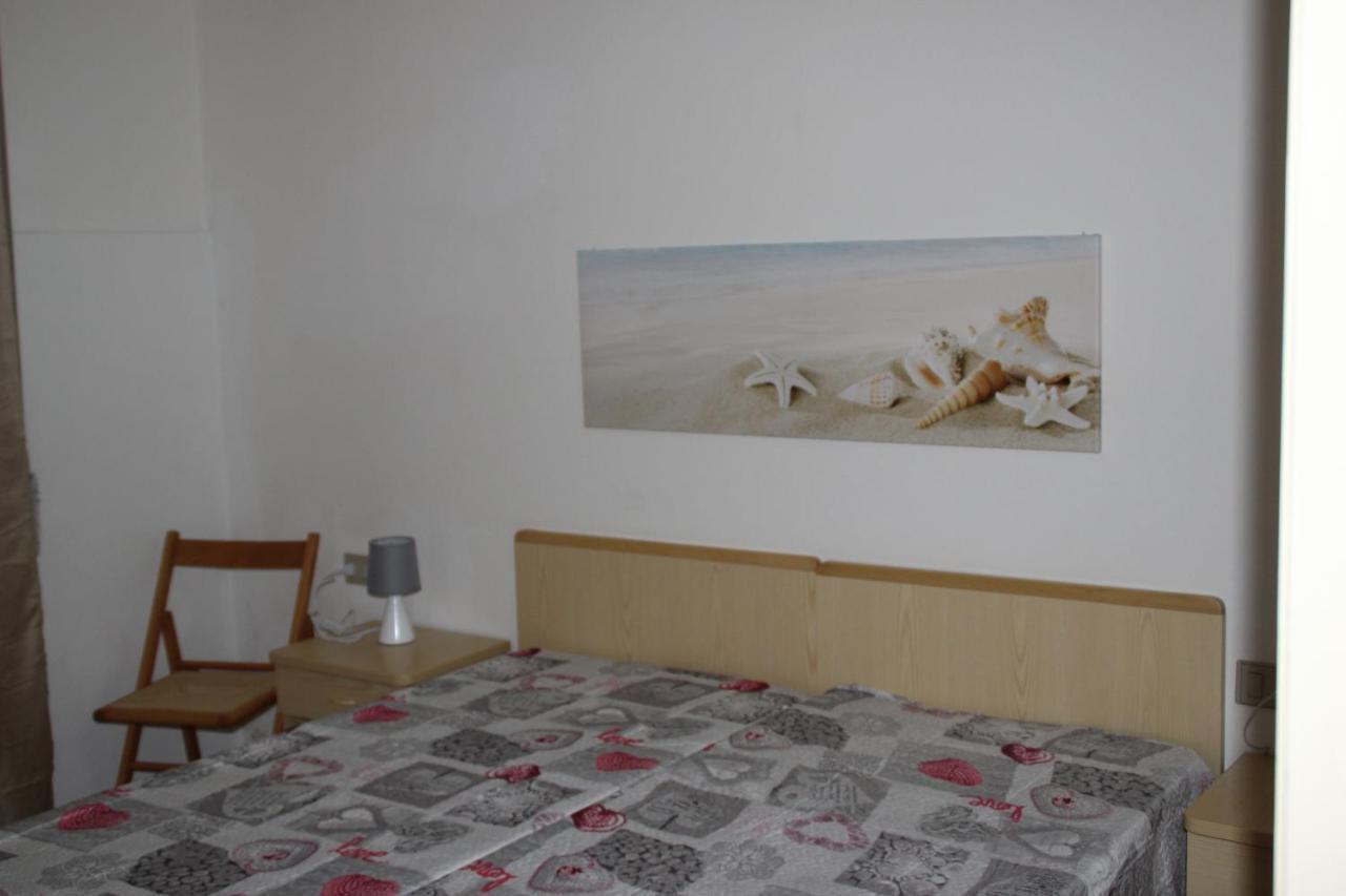 Borgo Spiaggia Vista Mare Ізола-Росса Екстер'єр фото