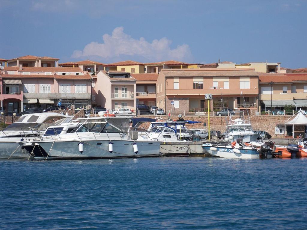 Borgo Spiaggia Vista Mare Ізола-Росса Номер фото